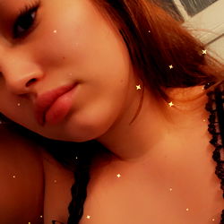 Lisa - OnlyFans Model | Intimate Moments