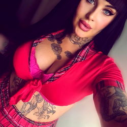 Model with Onlyfans Profile,