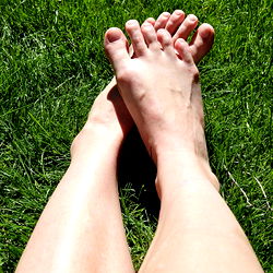 Toes and Grass: A Summery Day
