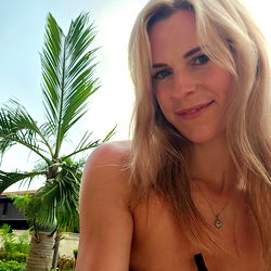 Amber Rivers - OnlyFans Model