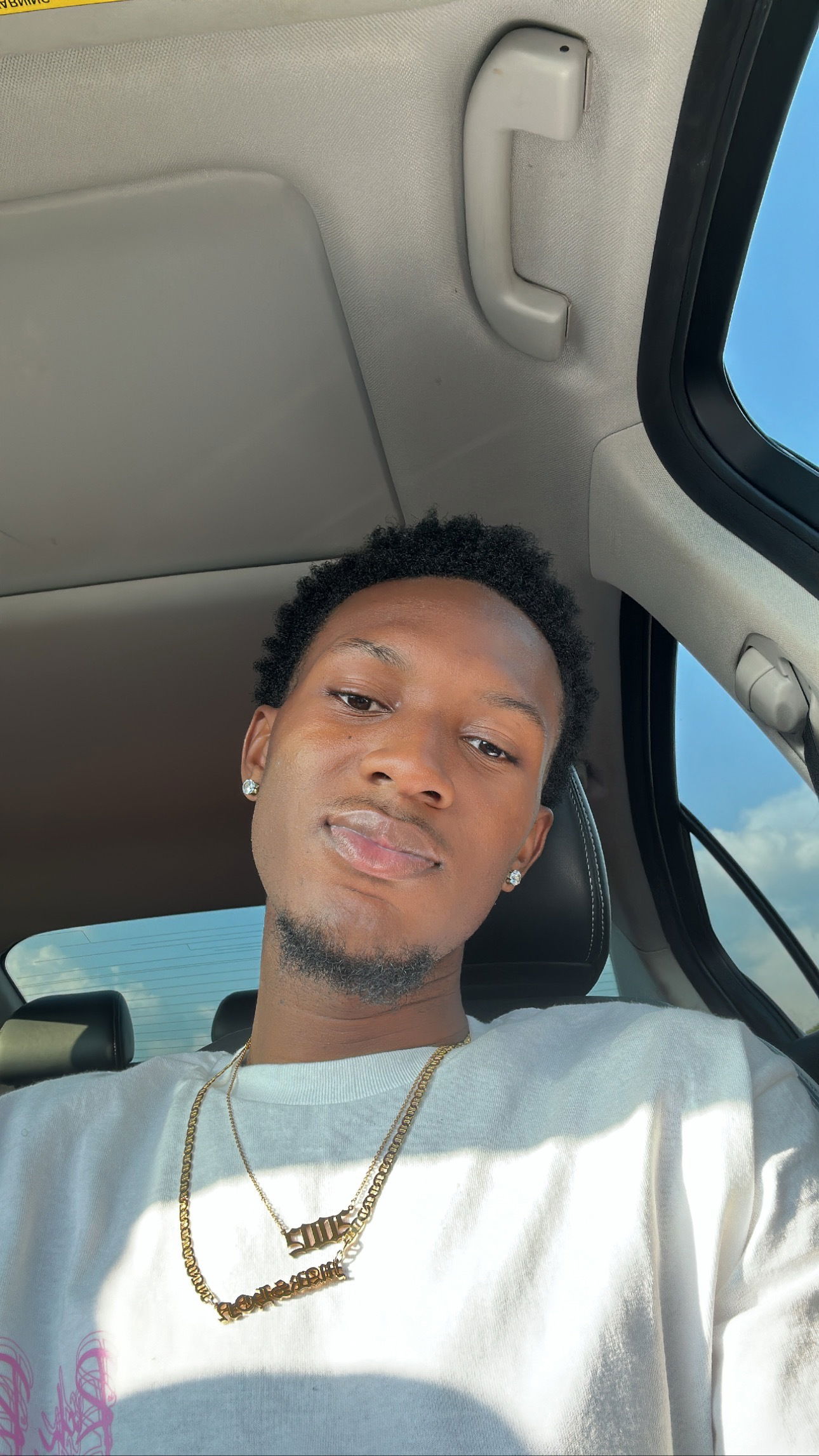 Mr.Make U Moan photo