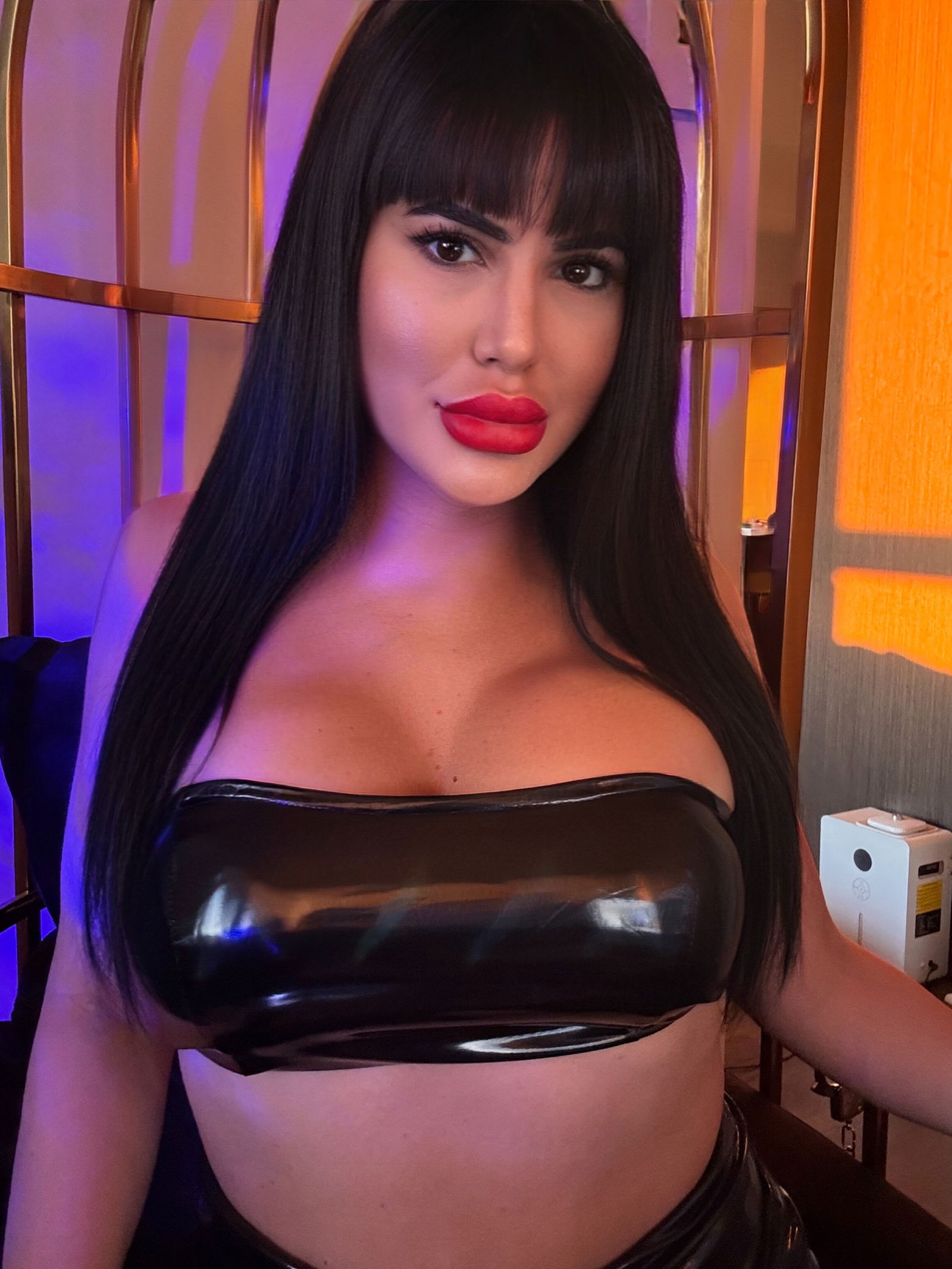 Angelalorenzoxo photo