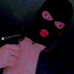 Alan Mendoza: A Glamorous OnlyFans Model