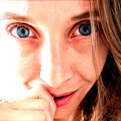 A model named Alice Berry, hailing from New Brunswick, Canada 🇨🇦