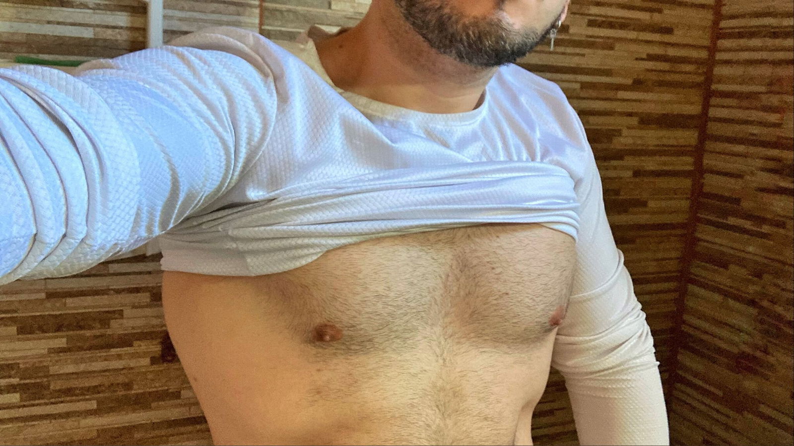 Tim Alpha straight photo