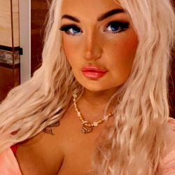 Vivid Beauty with Stunning Blonde Hair