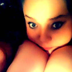 AnniePosition - A Playful and Enthusiastic Model on OnlyFans