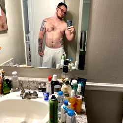 Model VanillaMagic in Bathroom