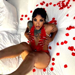 Jaí❣️ - OnlyFans Model in Seductive Lingerie