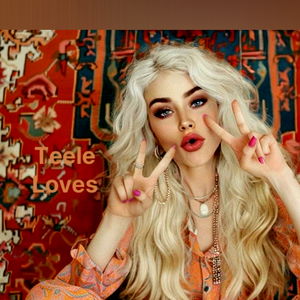 TeeleLovesFree photo