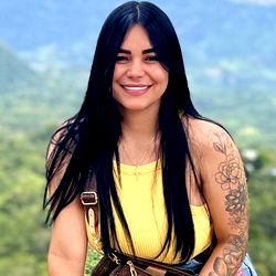 Marian Del Valle photo