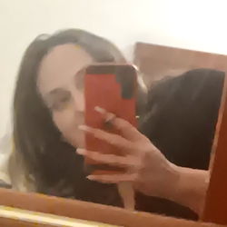 CristyTreat poses for a selfie