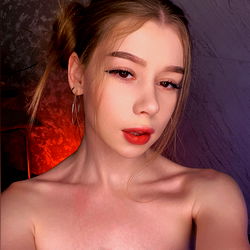 AnneLitt, a beautiful OnlyFans model