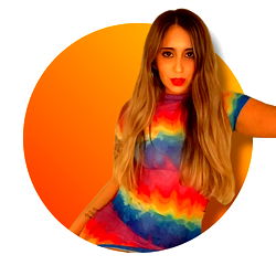 Onlyfans Model April Posing for a Picture