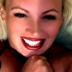 Junebug221, Adult Model from Las Vegas