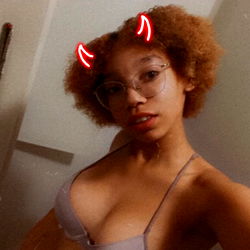 OnlyFans Model Nia 💕💕, From Texas🤠