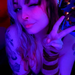 OnlyFans Model TheHighWizard's Captivating Gaming Setup