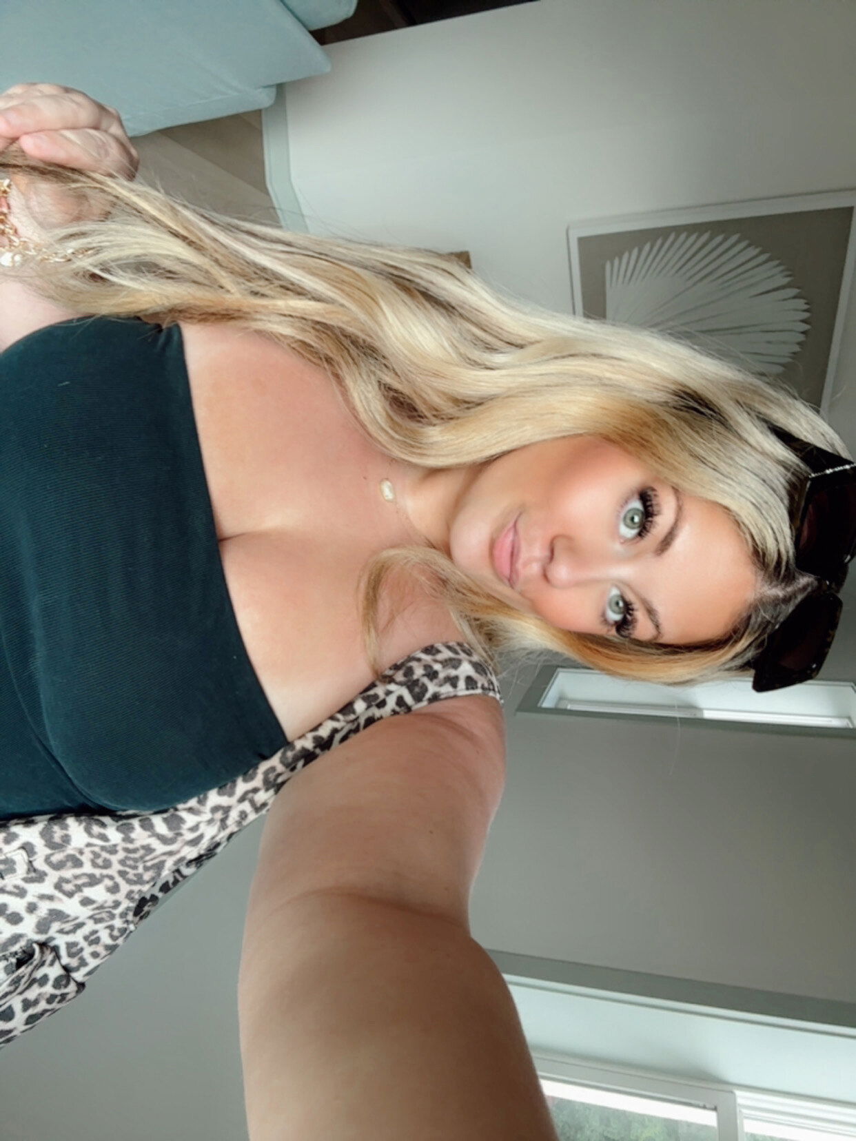 𝓼𝓱𝓪𝔂. ☆ photo