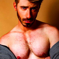 Onlykezfanz UK, Model Photograph