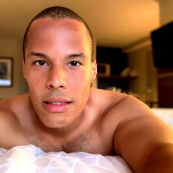 OnlyFans Model Lenny xoxo Sharing a Moment on Social Media