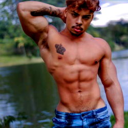 Vinny Roy - OnlyFans Model