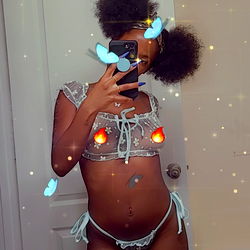 AriaBabe in Stunning Beachwear