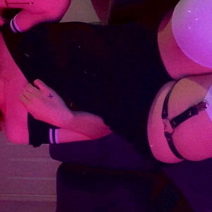 AriYUH ๐๐ค photo