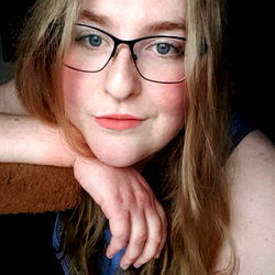 Sunshine's casual pose