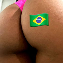 Tantalizing Brazilian Flag Photoshoot
