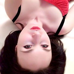 Stylish OnlyFans Model Antuaneta