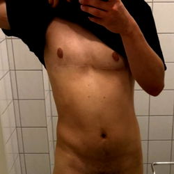 OnlyFans Model Cute_Genderfuck Poses Shirtless in Bathroom