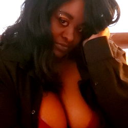 Mrs. Aries Thickness photo