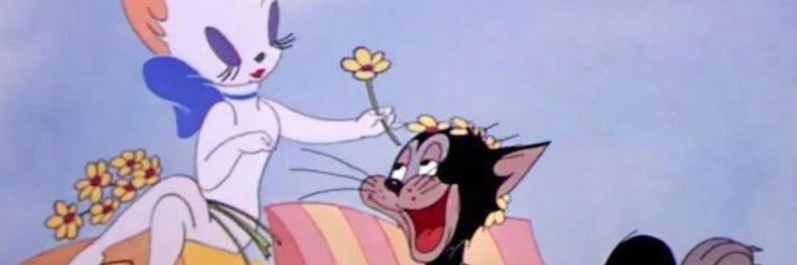 Oona 🤍 Free Page photo