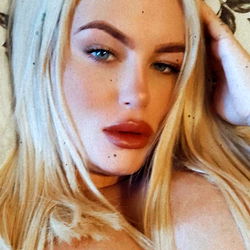 Amy Lee: OnlyFans Sensation