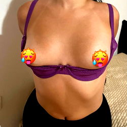 YOUR VIRTUAL WH🍄RE 😛👅🍆 photo