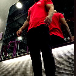 Phenomenal Model Strike a Pose at the Gym