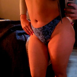 OnlyFans Model ToesNTricks