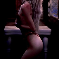 𝑅𝑎𝑒𝑙𝑦𝑛 ˚ʚ♡ɞ˚ 𝛪𝑛𝑑𝑖𝑔𝑜 photo