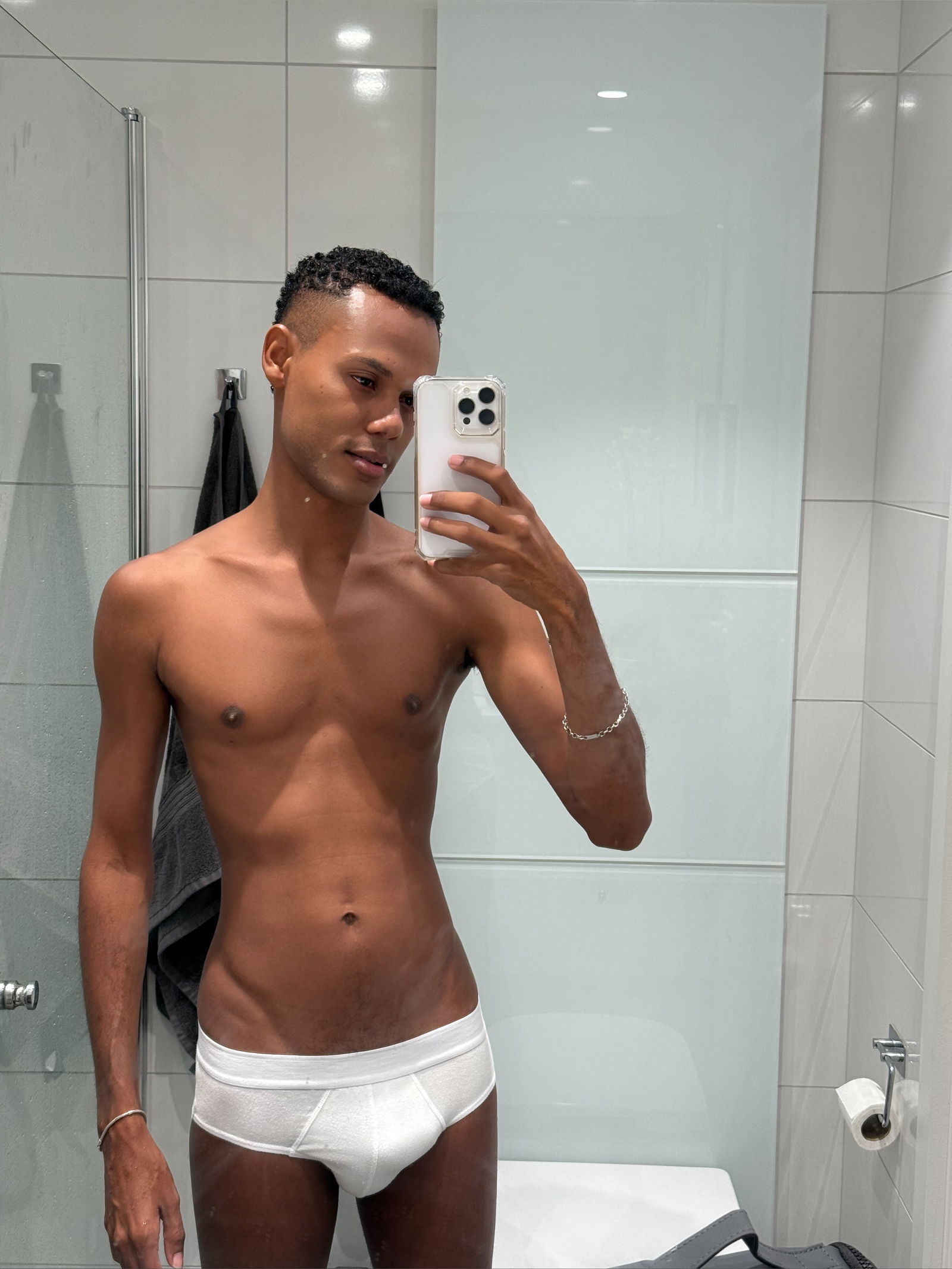 Deminho - FREE photo