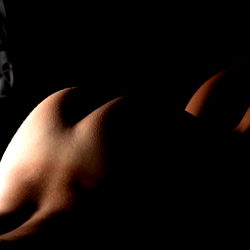 Intimate Exclusive Chica Maldición