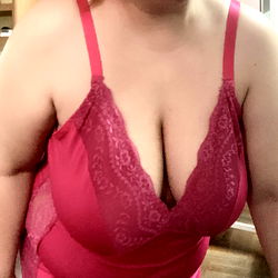 SexyDutchess in Pink Lingerie