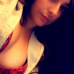 OnlyFans Model Jbbeeexoxo Posing in Lingerie