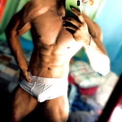 OnlyFans Model Alan HGZ Showcasing His Fitness