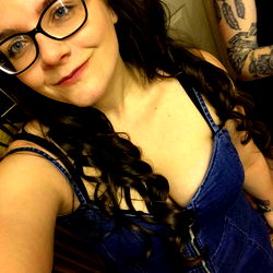 Shannon, a young adult model from the UK