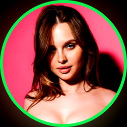 Sophisticated OnlyFans Model 🍒 Lila Thrills 🍒