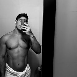 Onlyfans Model Emanuel in Shape