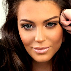 Miss_Texas in a Glamorous Look