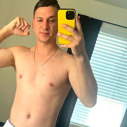 Fit OnlyFans Model L.Cruuz from Chicago, Illinois