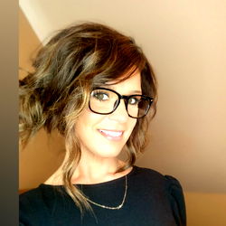 Stylish Staci Kar in Summerville