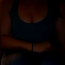 The.rose22 in a mysterious pose